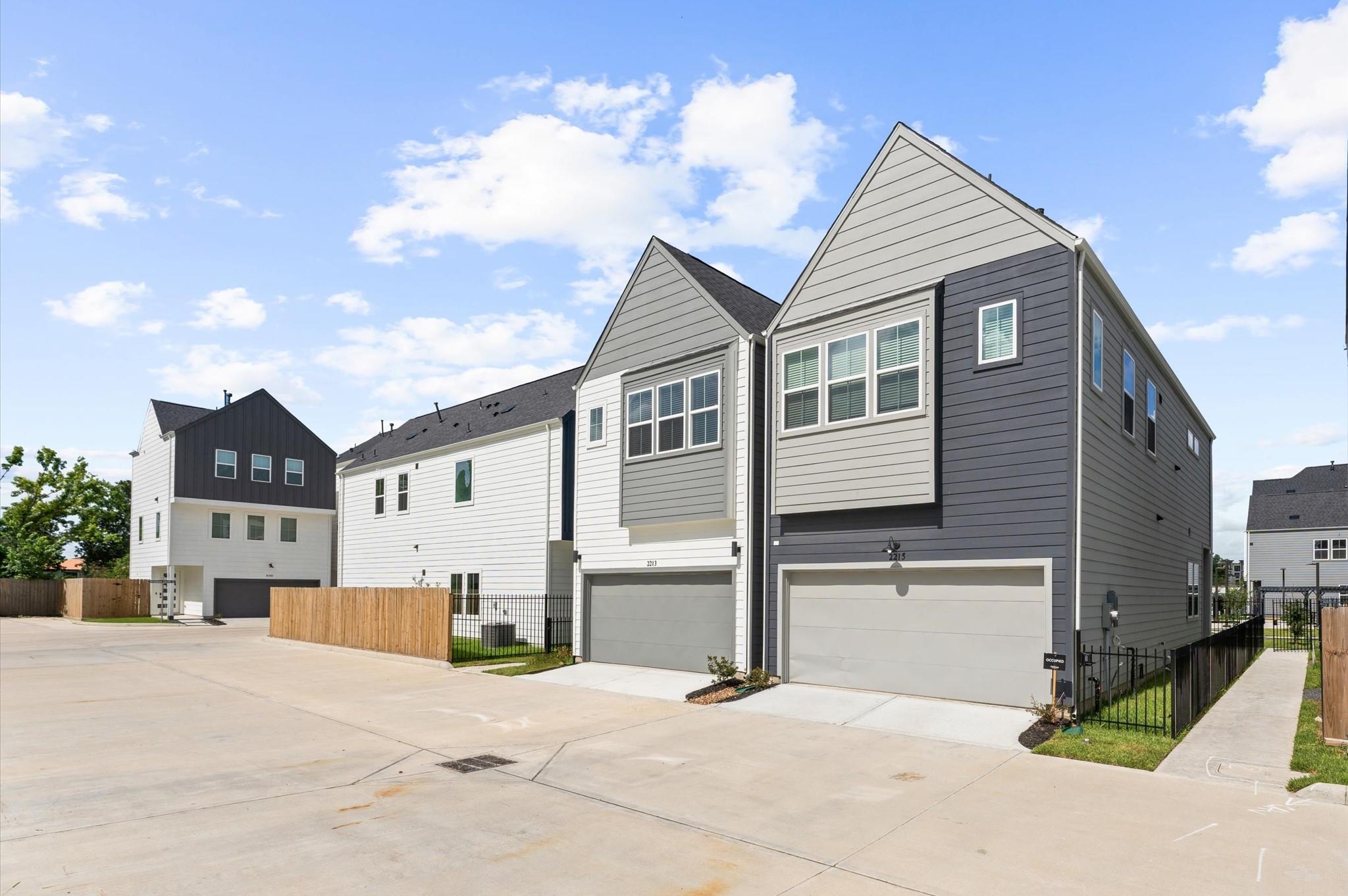 2213 Springwood Vista Lane