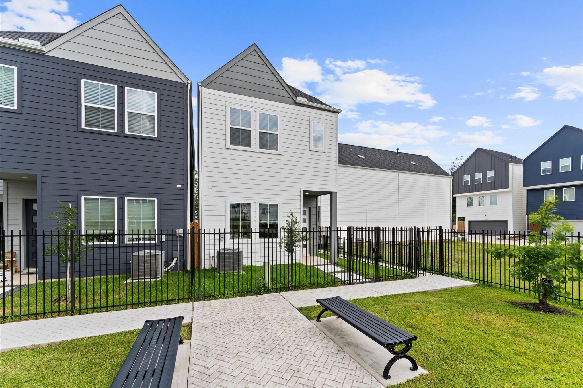 2213 Springwood Vista Lane