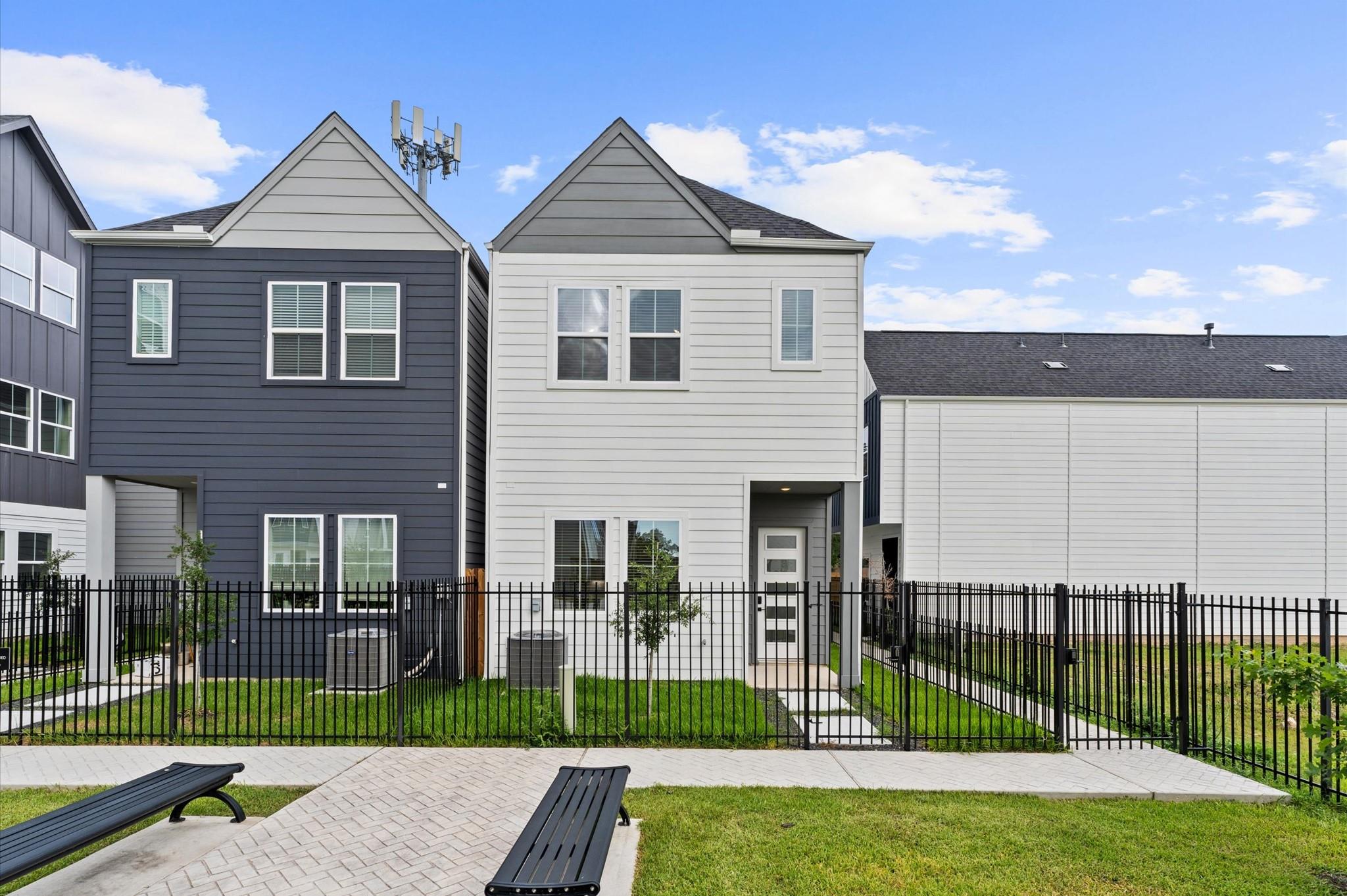 2213 Springwood Vista Lane