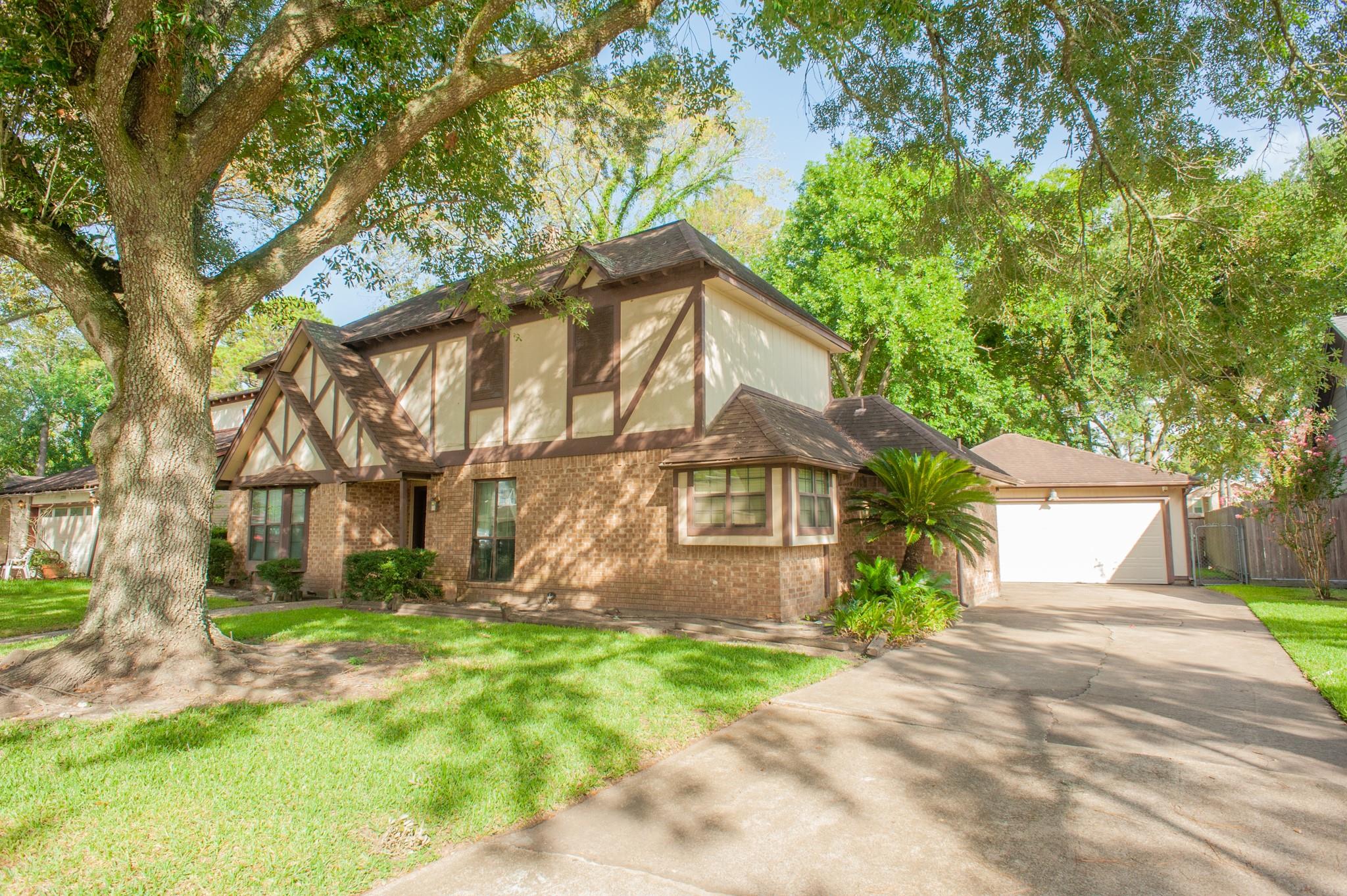 2704 Pine Needle Lane, Pearland