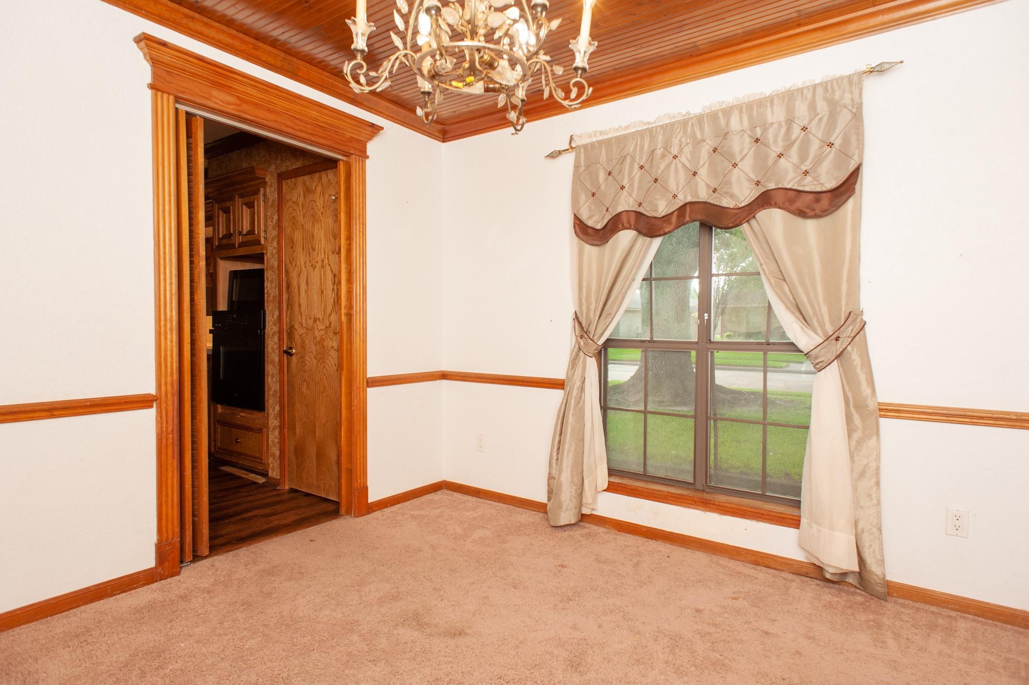 2704 Pine Needle Lane, Pearland