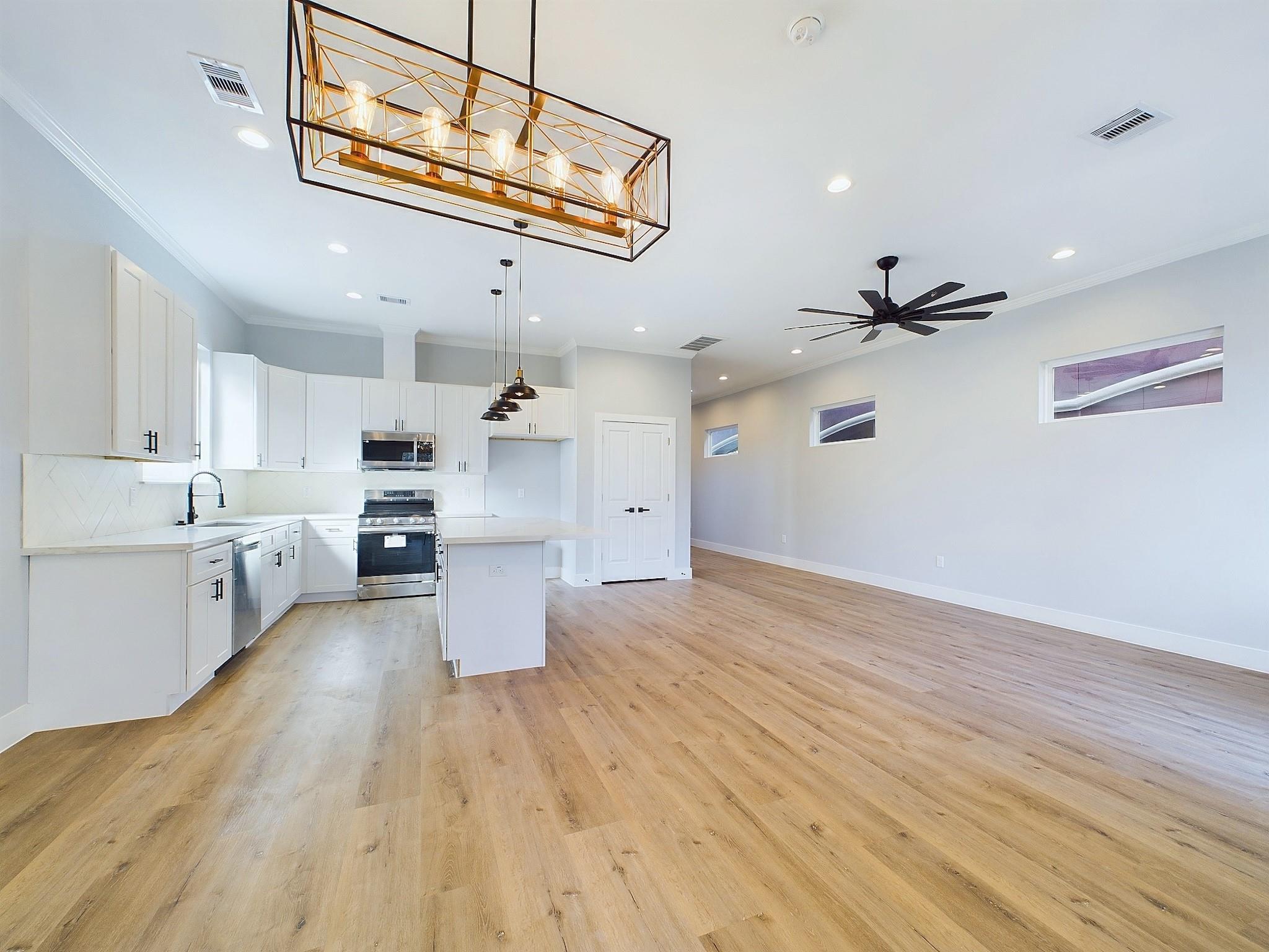 5029 Creekmont Drive