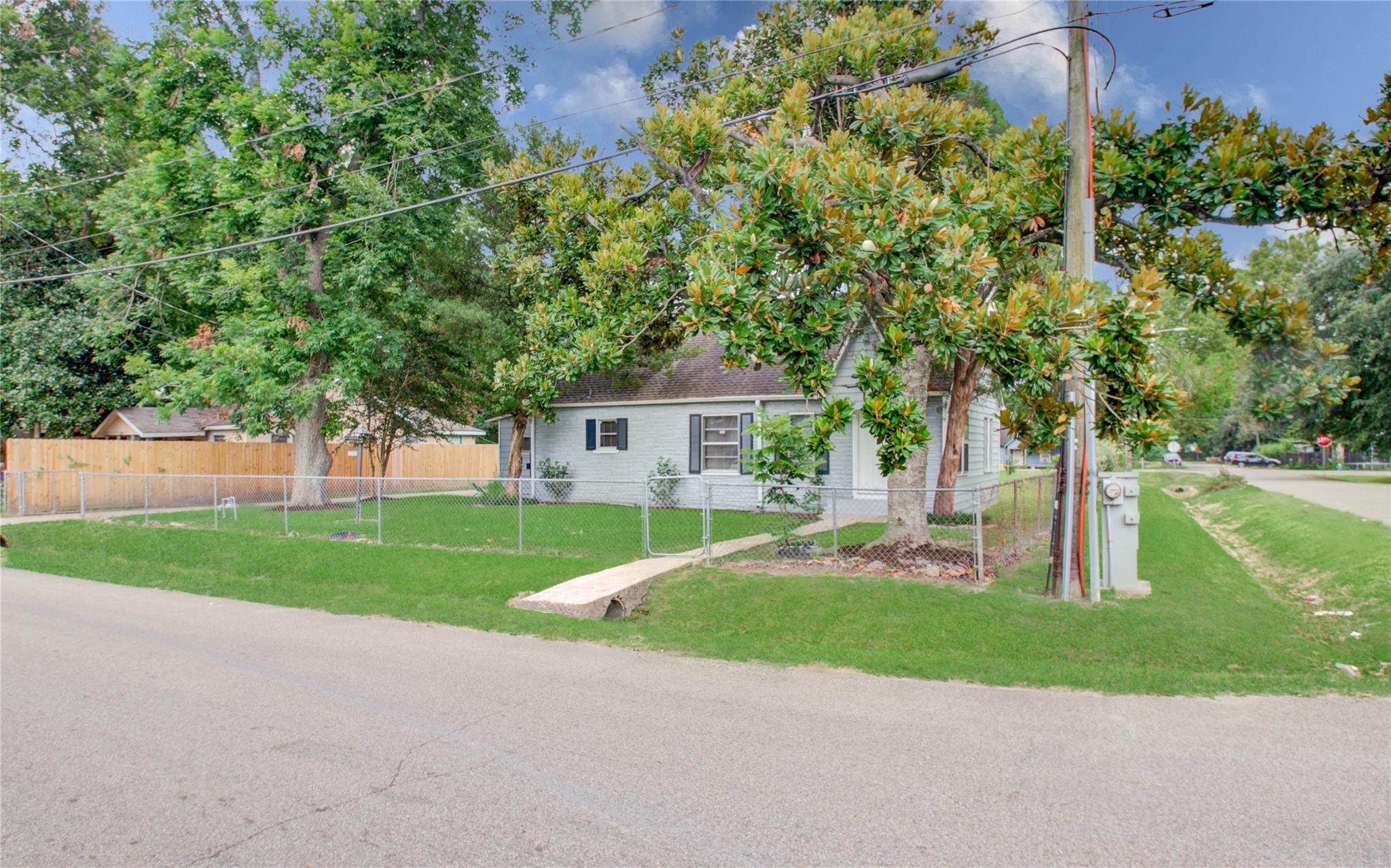 3202 Melbourne Street