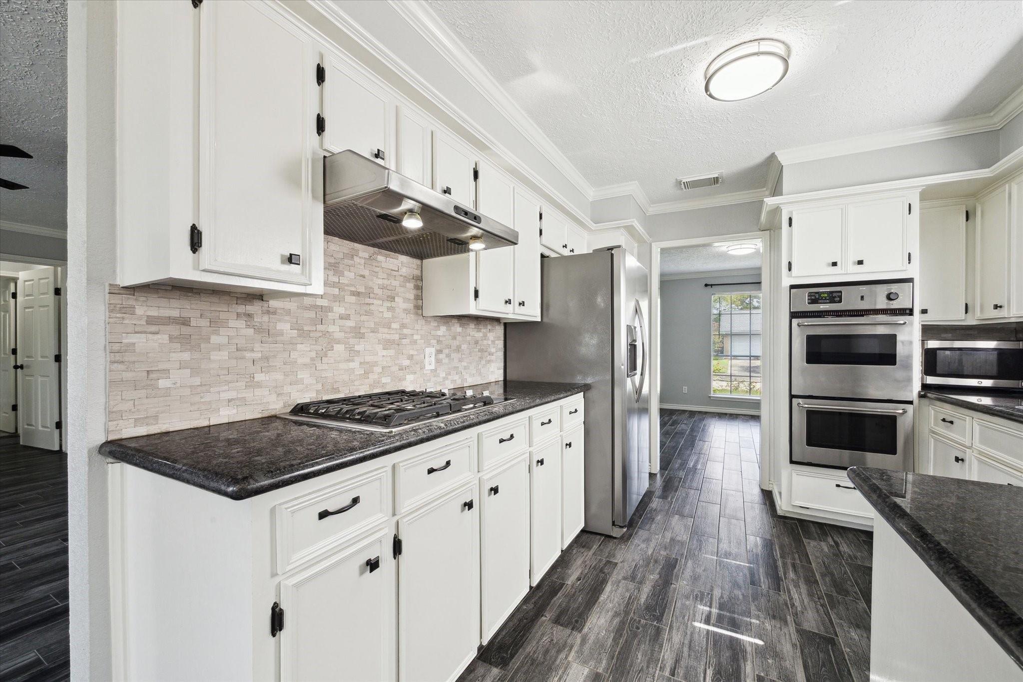 1804 Sleepy Creek Way
