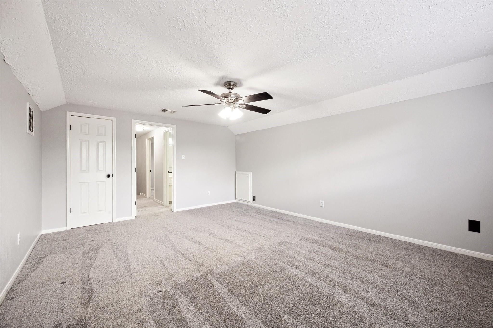 1804 Sleepy Creek Way