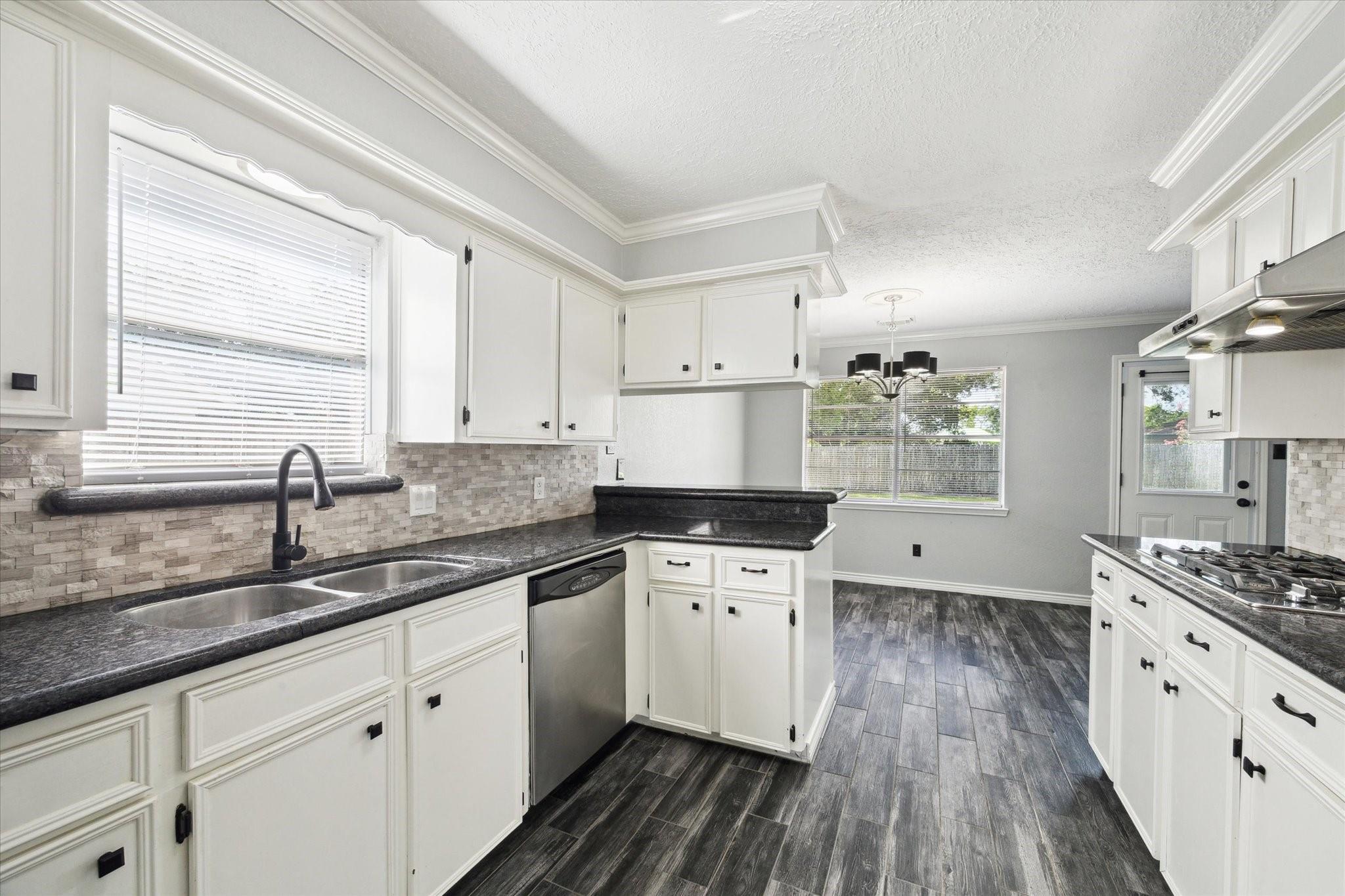 1804 Sleepy Creek Way