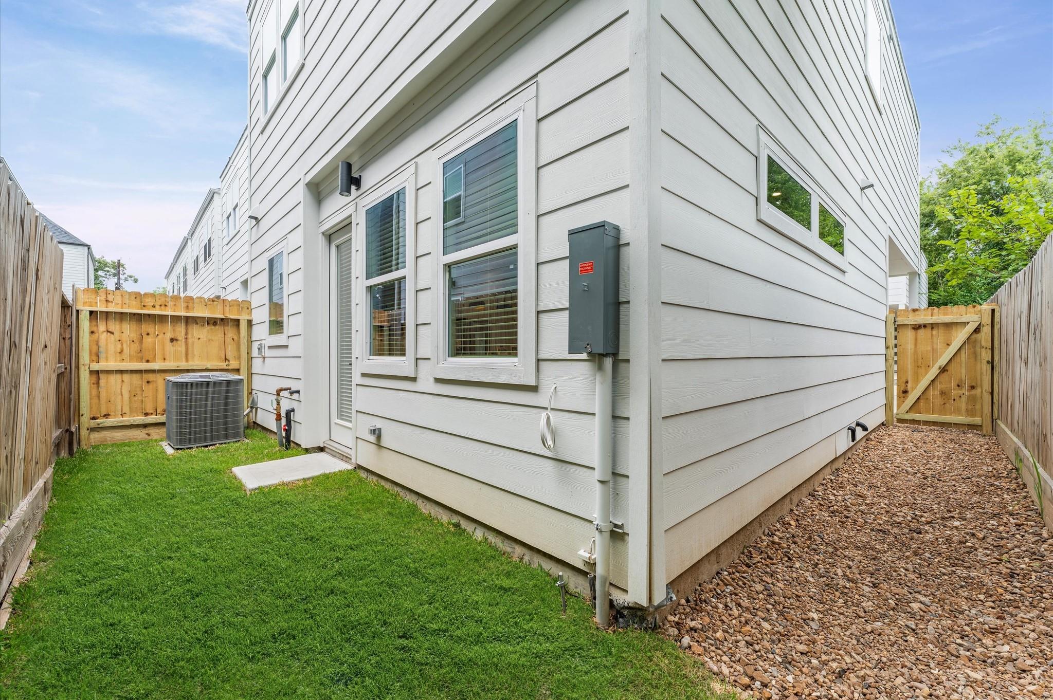 412 Neyland Street Unit: E