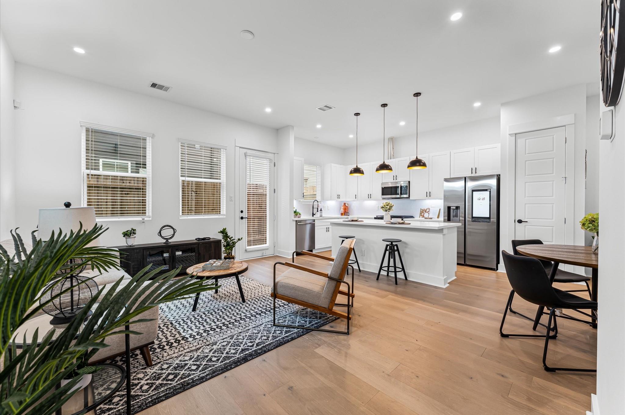 412 Neyland Street Unit: E