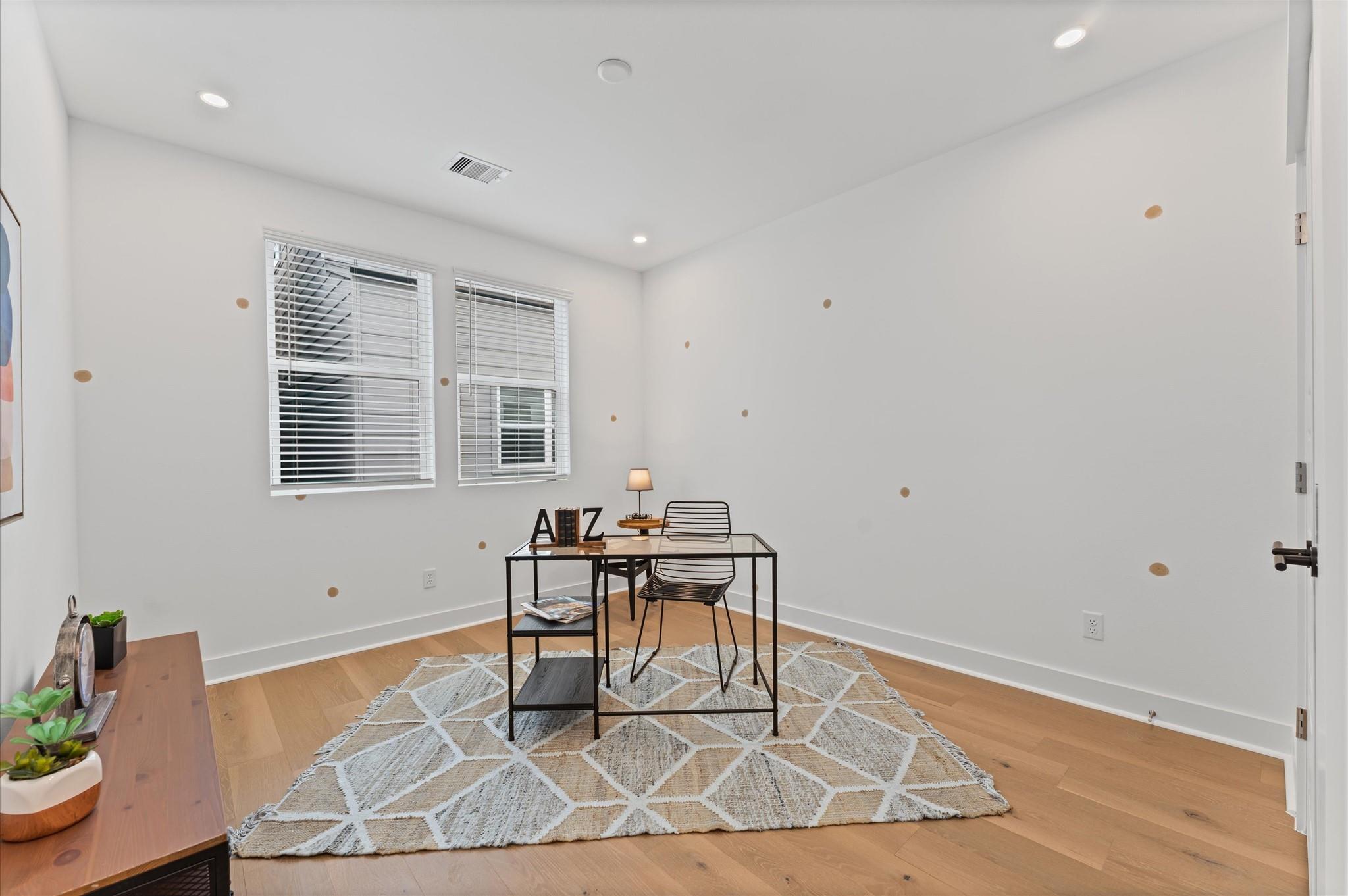 412 Neyland Street Unit: E