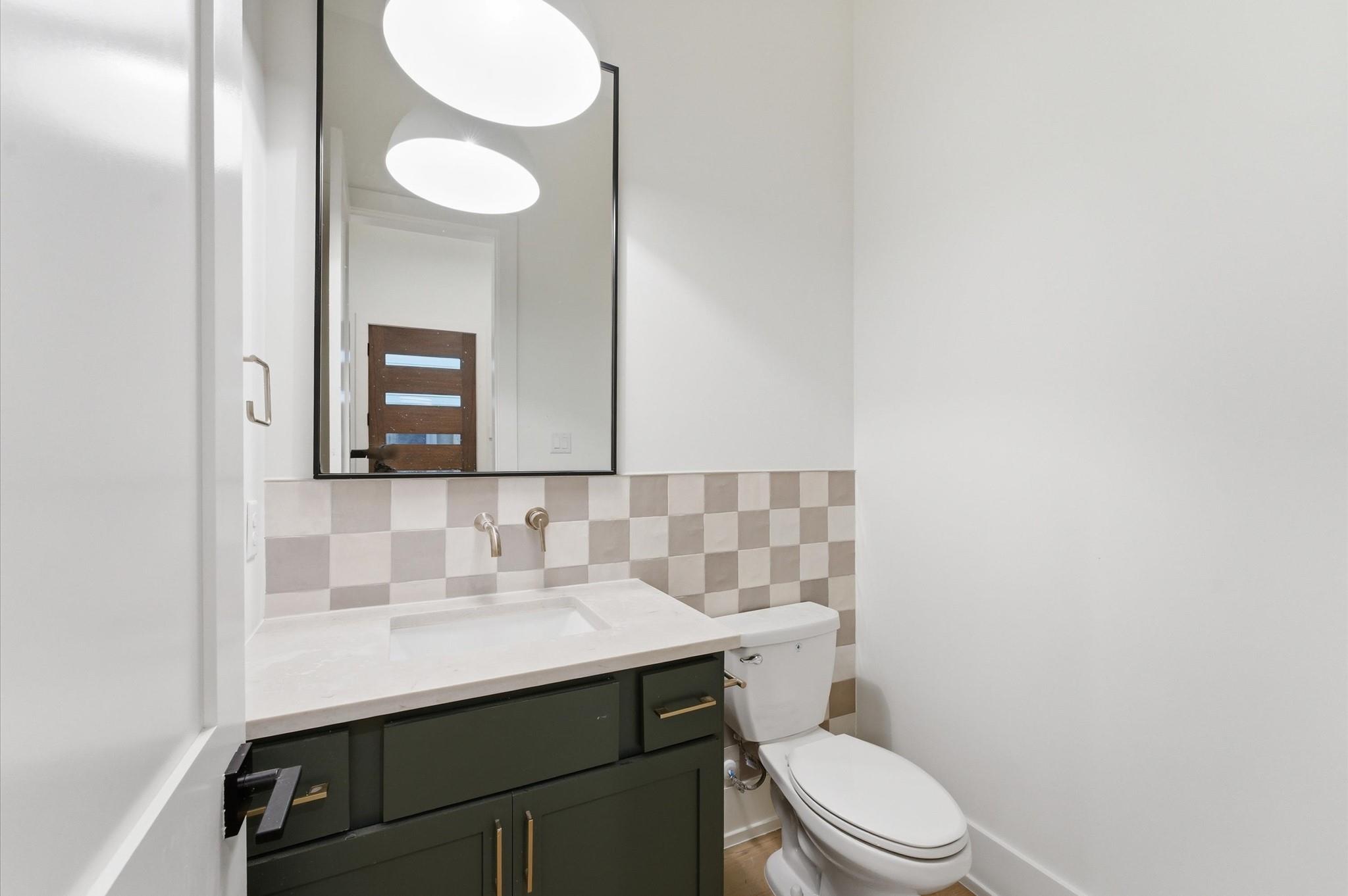 813A Lawrence Street