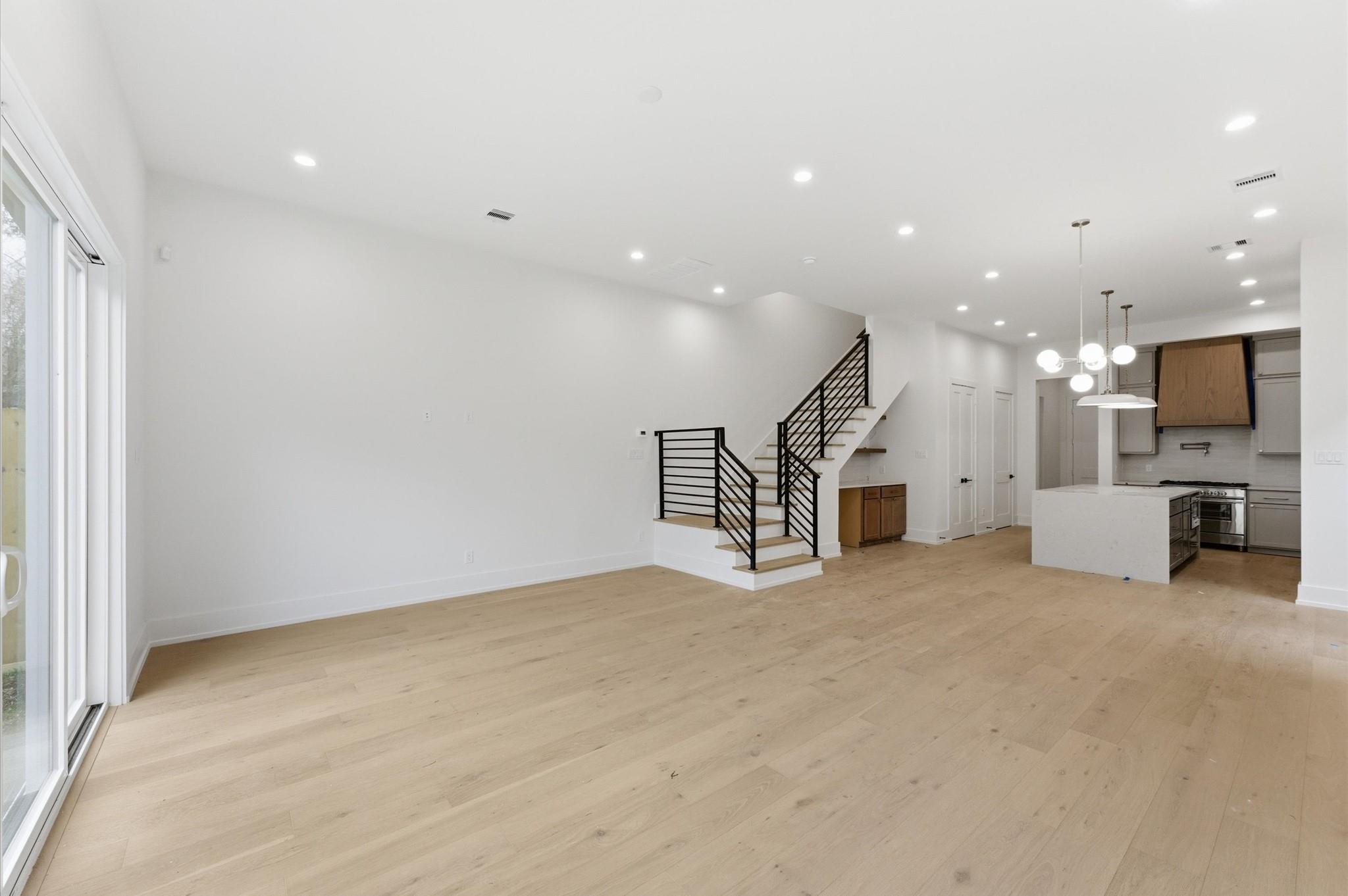 813A Lawrence Street