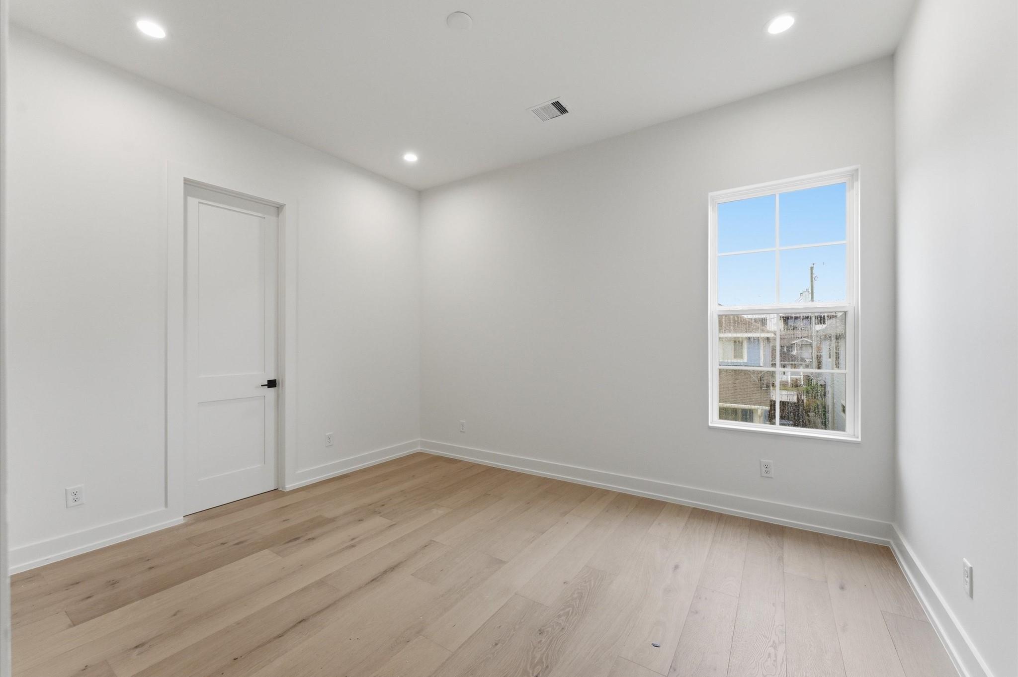 813A Lawrence Street