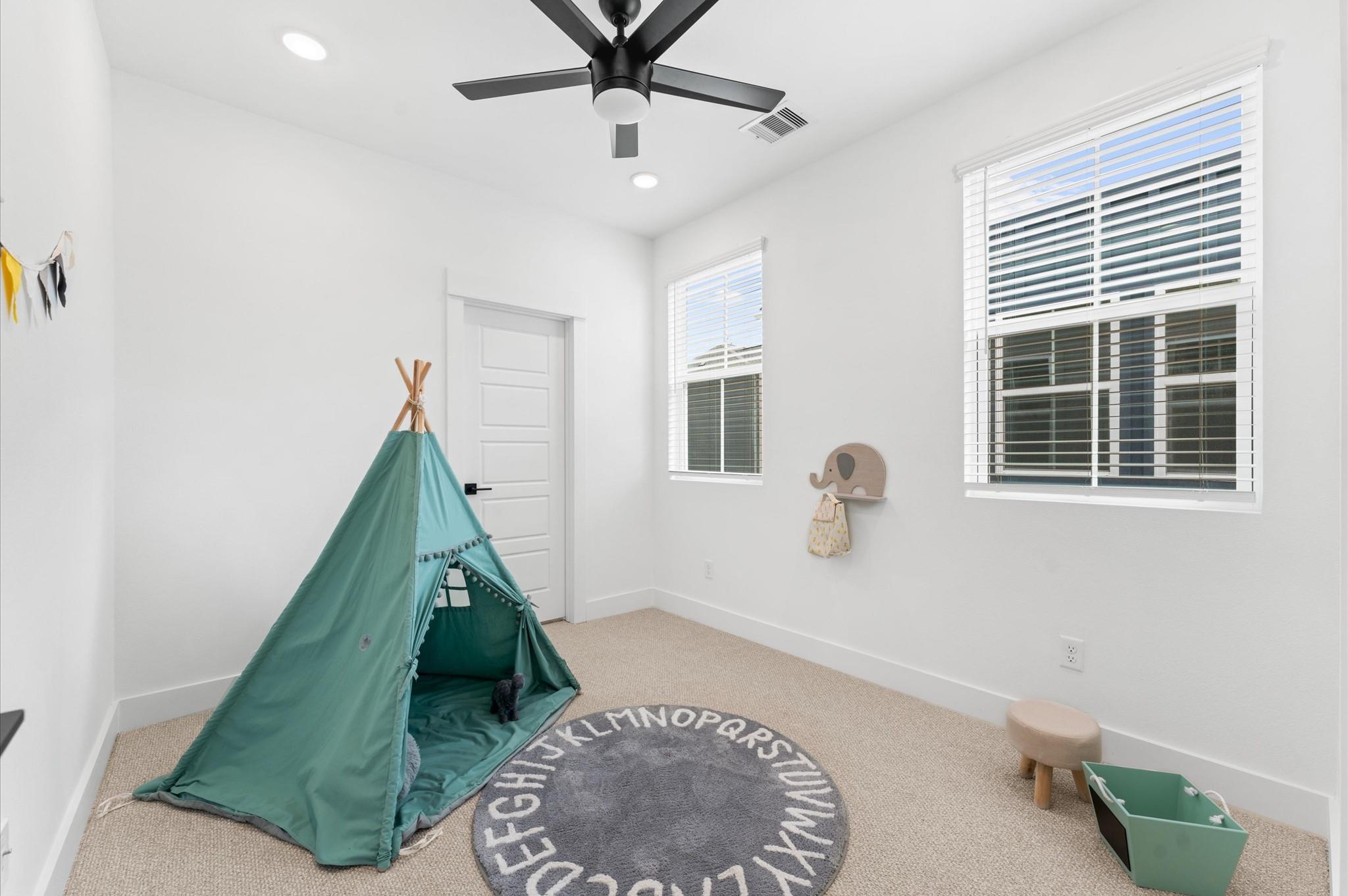 2213 Springwood Vista Lane