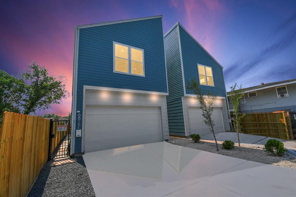 6815 Peerless Street