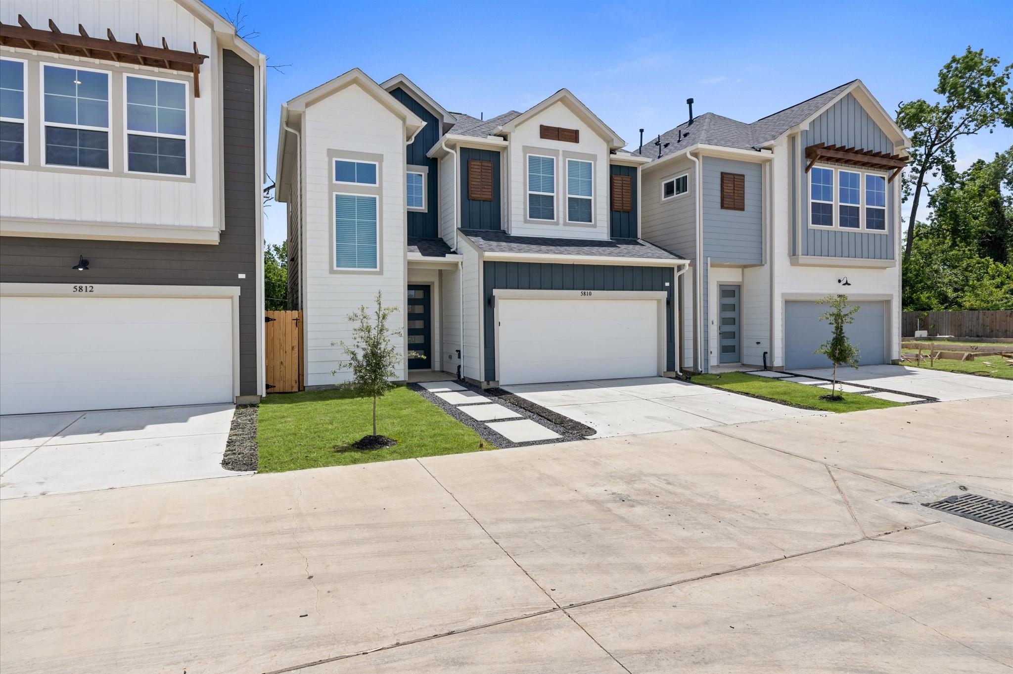 5810 Highland Sky Lane