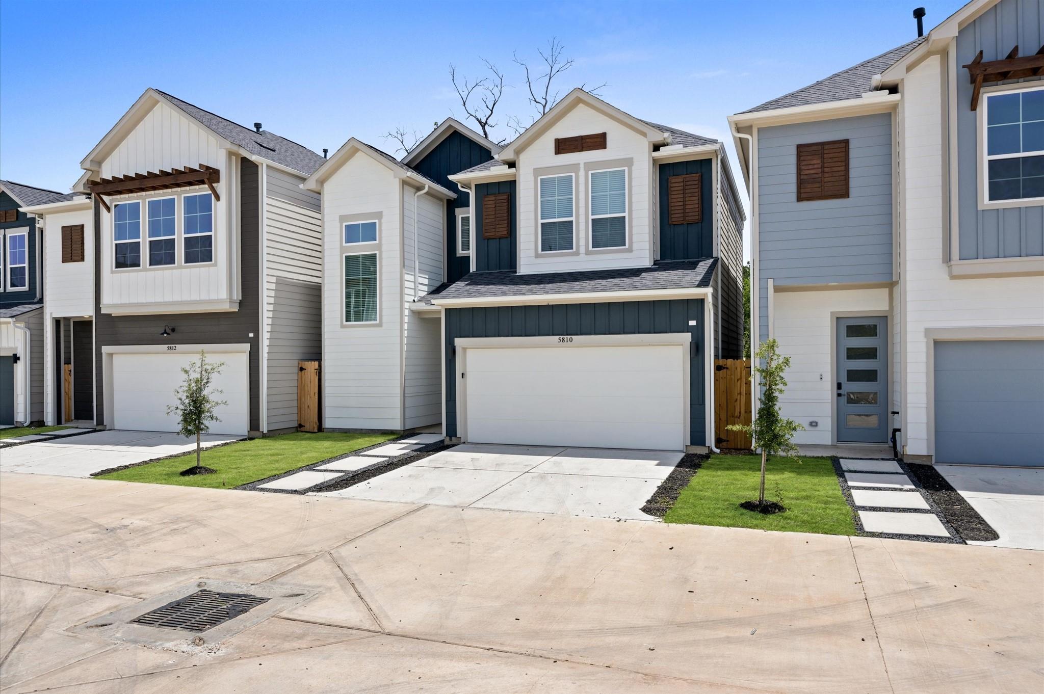 5810 Highland Sky Lane