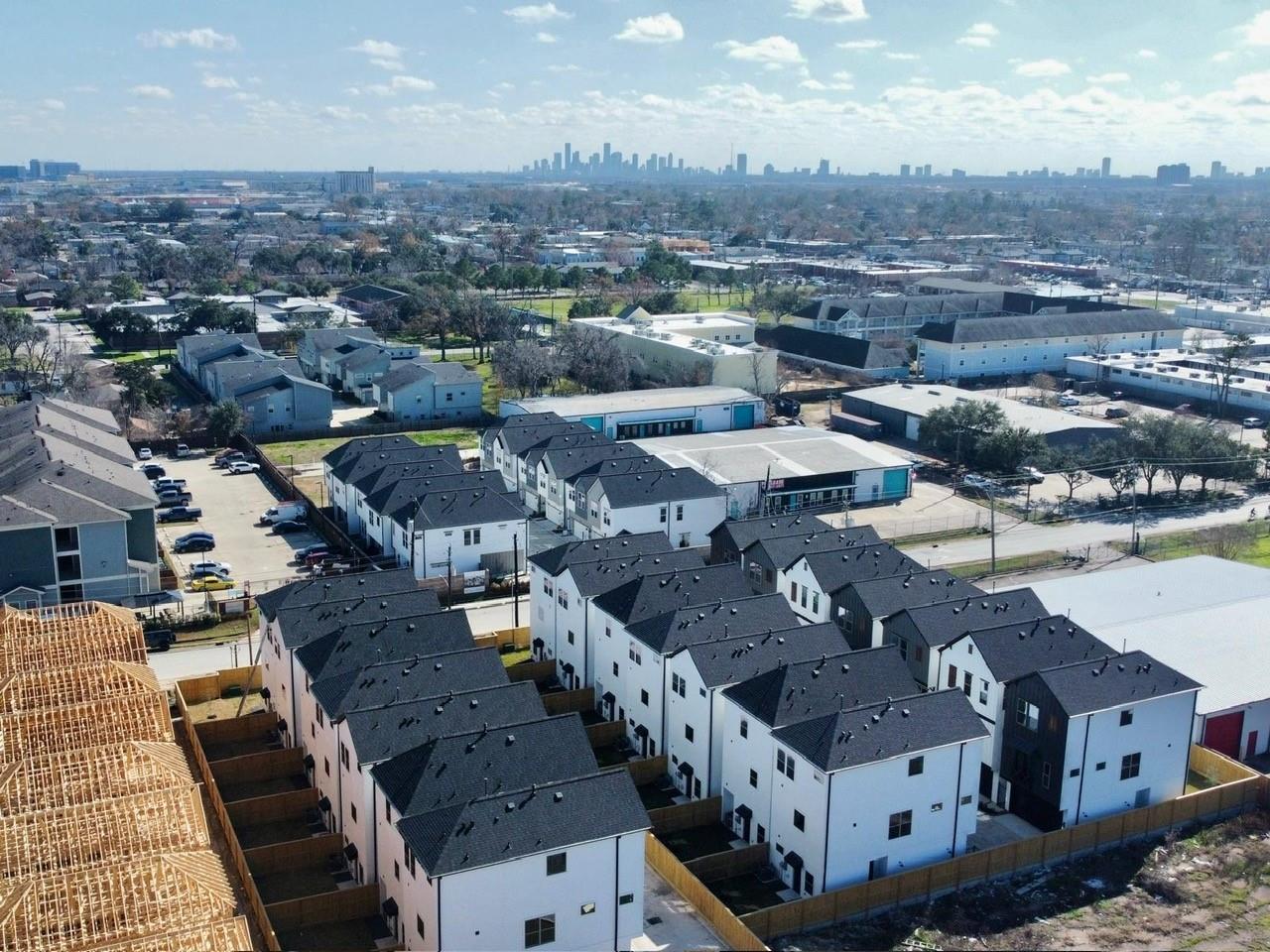 7807 Amelia Road # B, Houston Unit: B