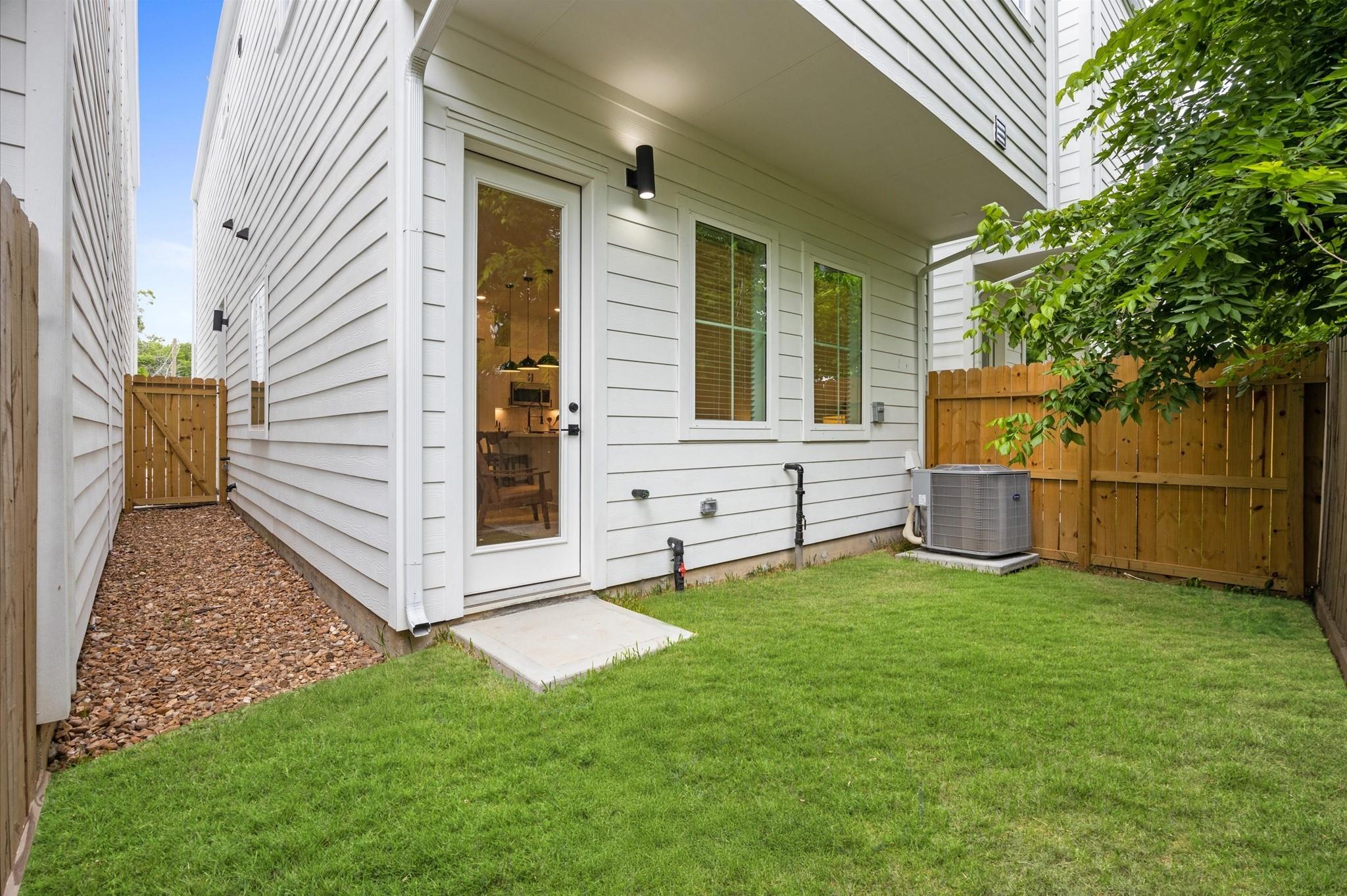 326 Neyland Street
