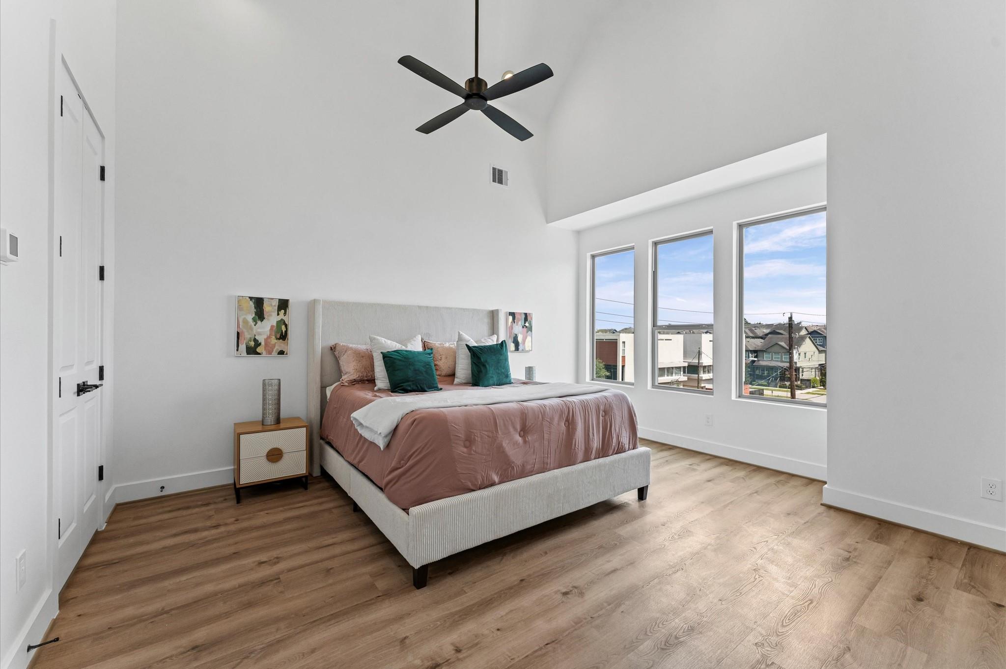 1122 W 17th Street # D