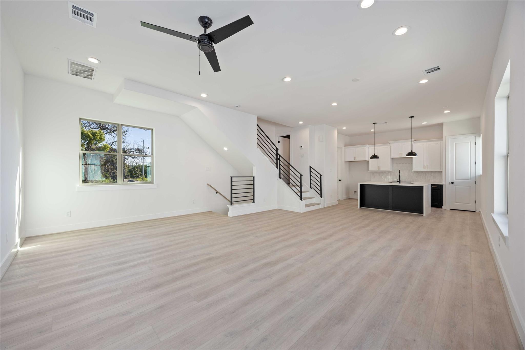 2524 Live Oak Street