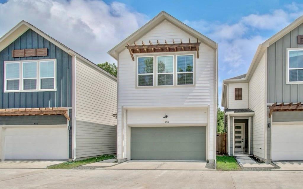 970 Highland Sound Lane