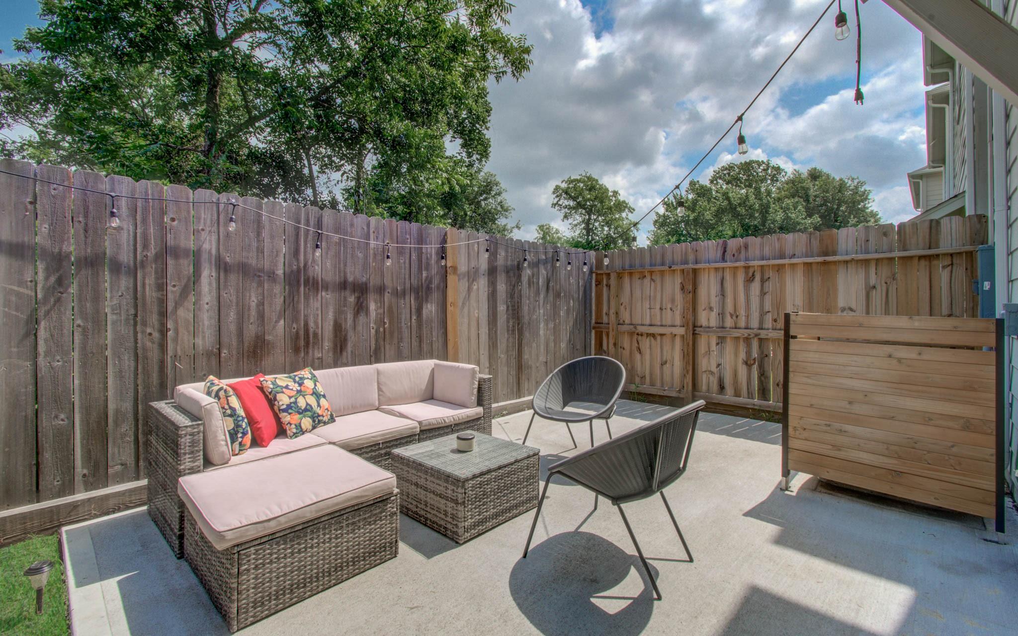 970 Highland Sound Lane