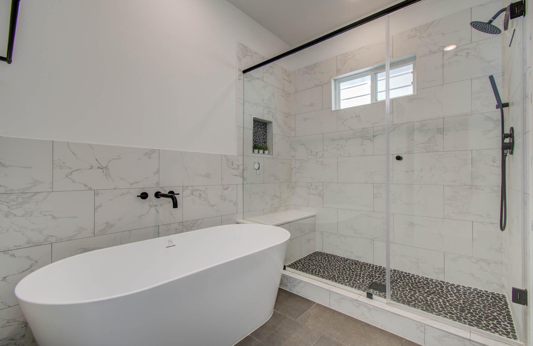 970 Highland Sound Lane