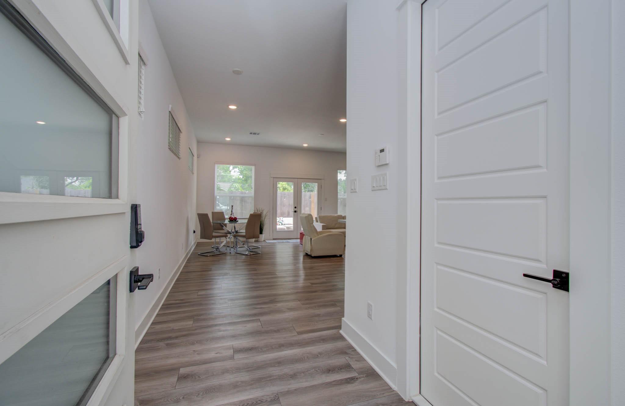 970 Highland Sound Lane