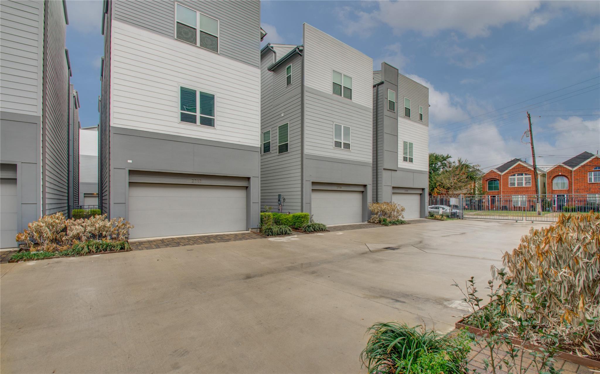 2717 Eado Grove Lane