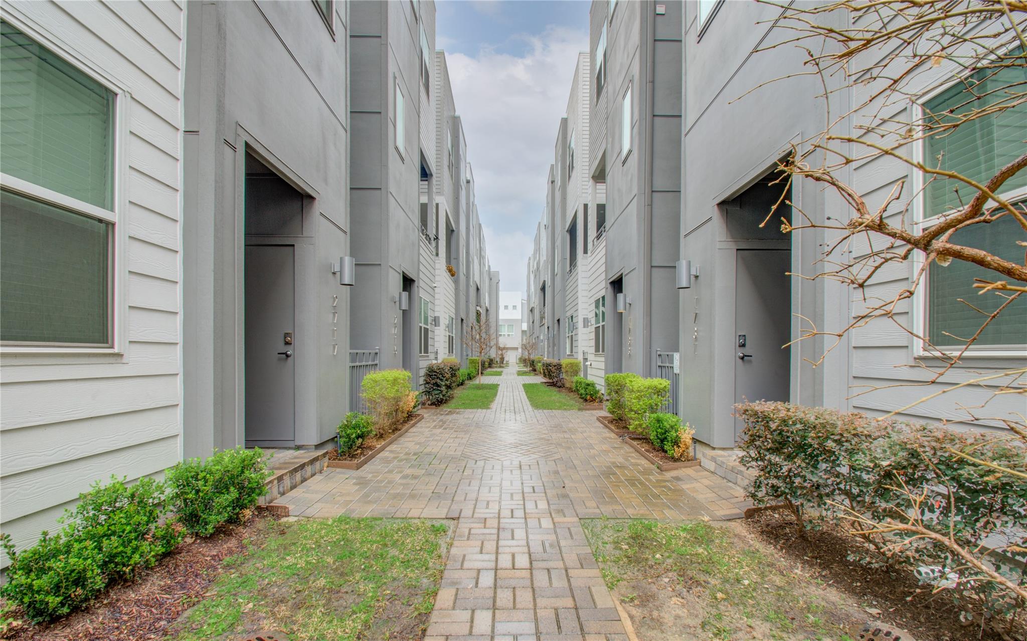 2717 Eado Grove Lane