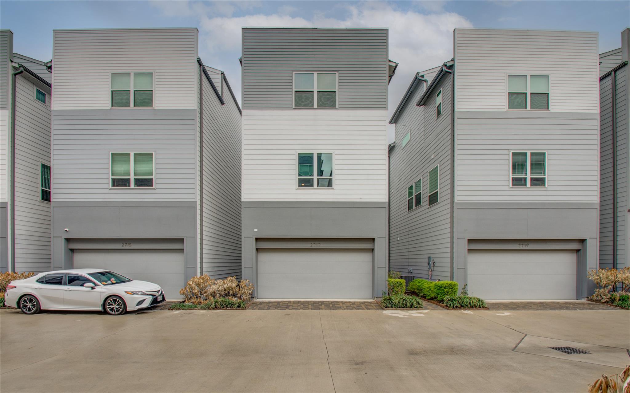 2717 Eado Grove Lane