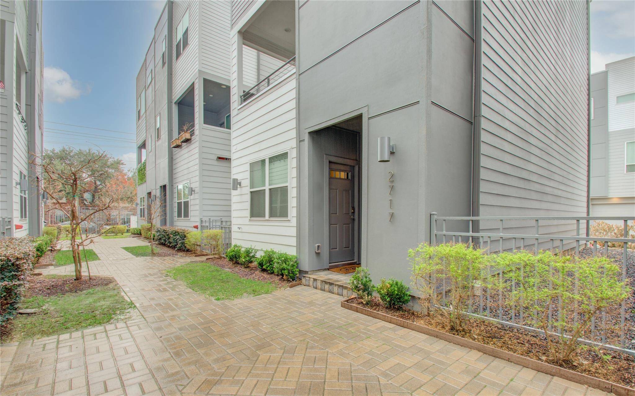 2717 Eado Grove Lane