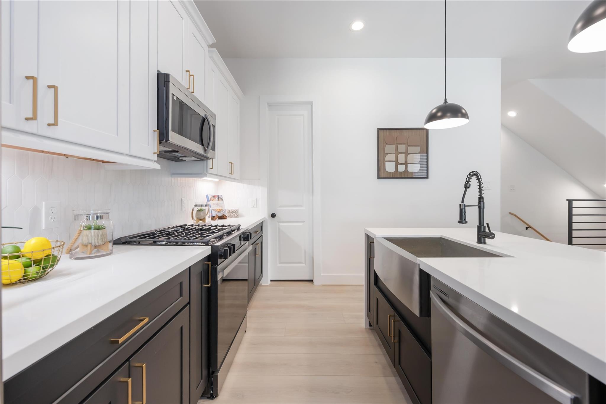 2530 Live Oak Street