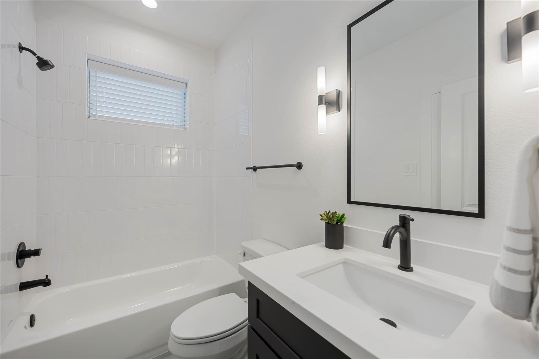 2530 Live Oak Street