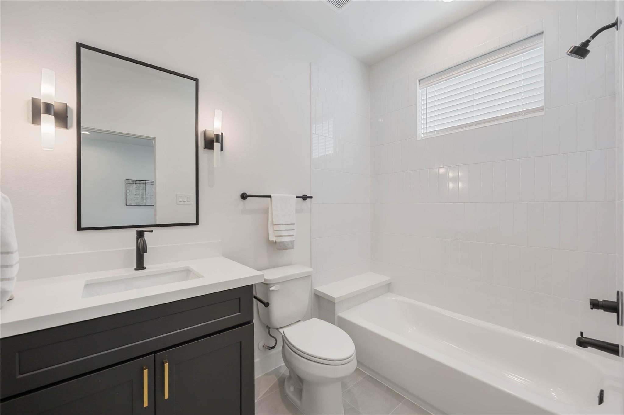 2530 Live Oak Street