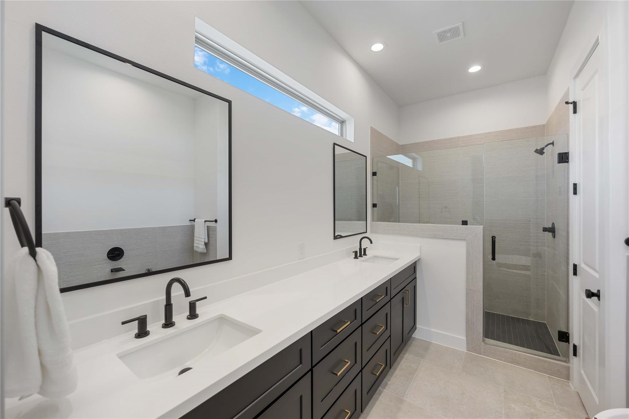 2530 Live Oak Street