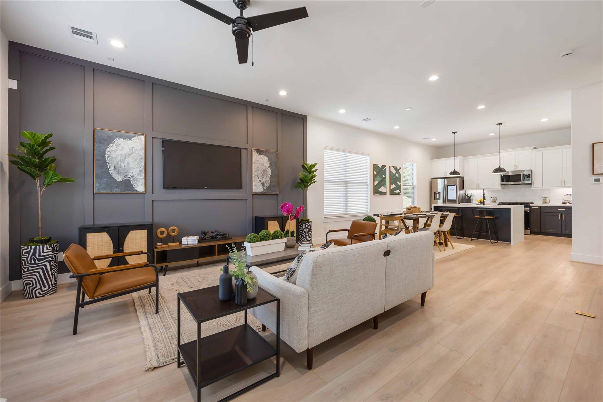 2530 Live Oak Street