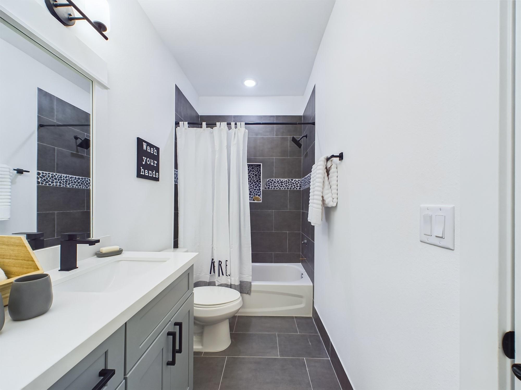 2704 Jensen Vista Lane