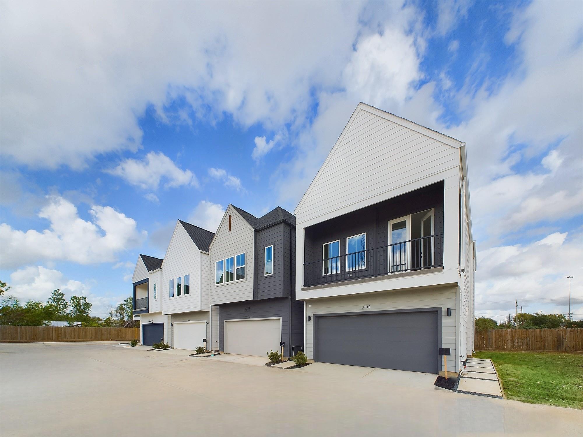 2704 Jensen Vista Lane