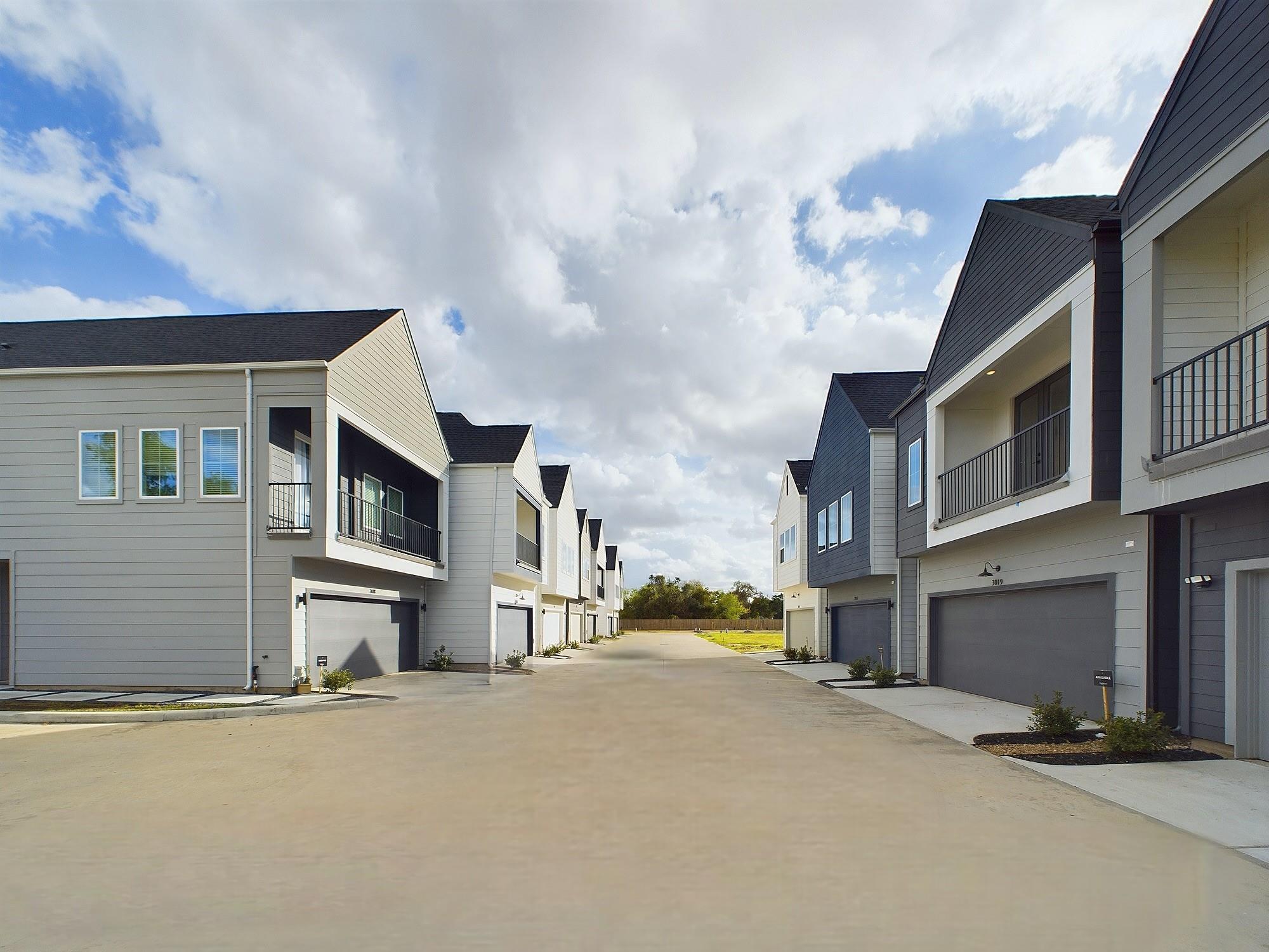 2704 Jensen Vista Lane