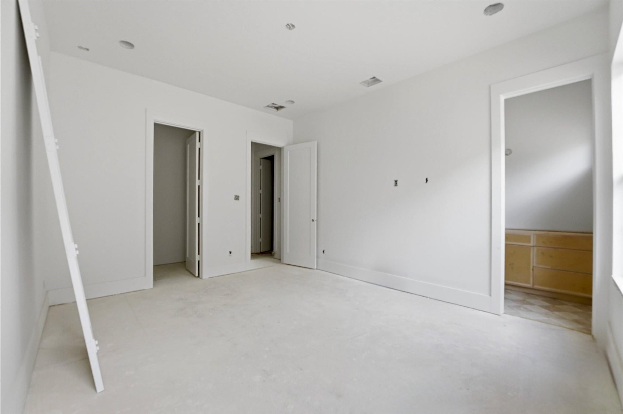 609 E 25th Street