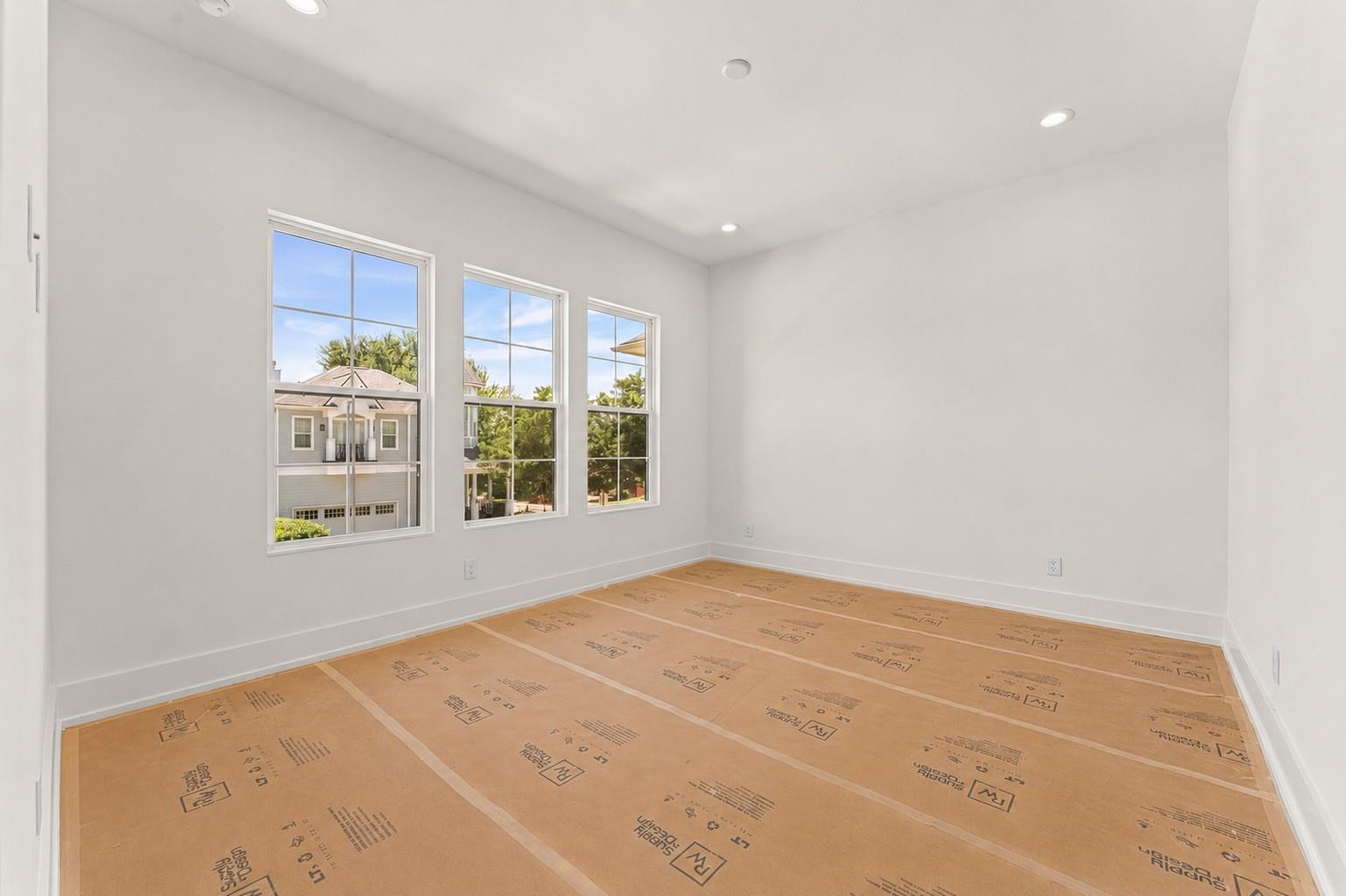 609 E 25th Street