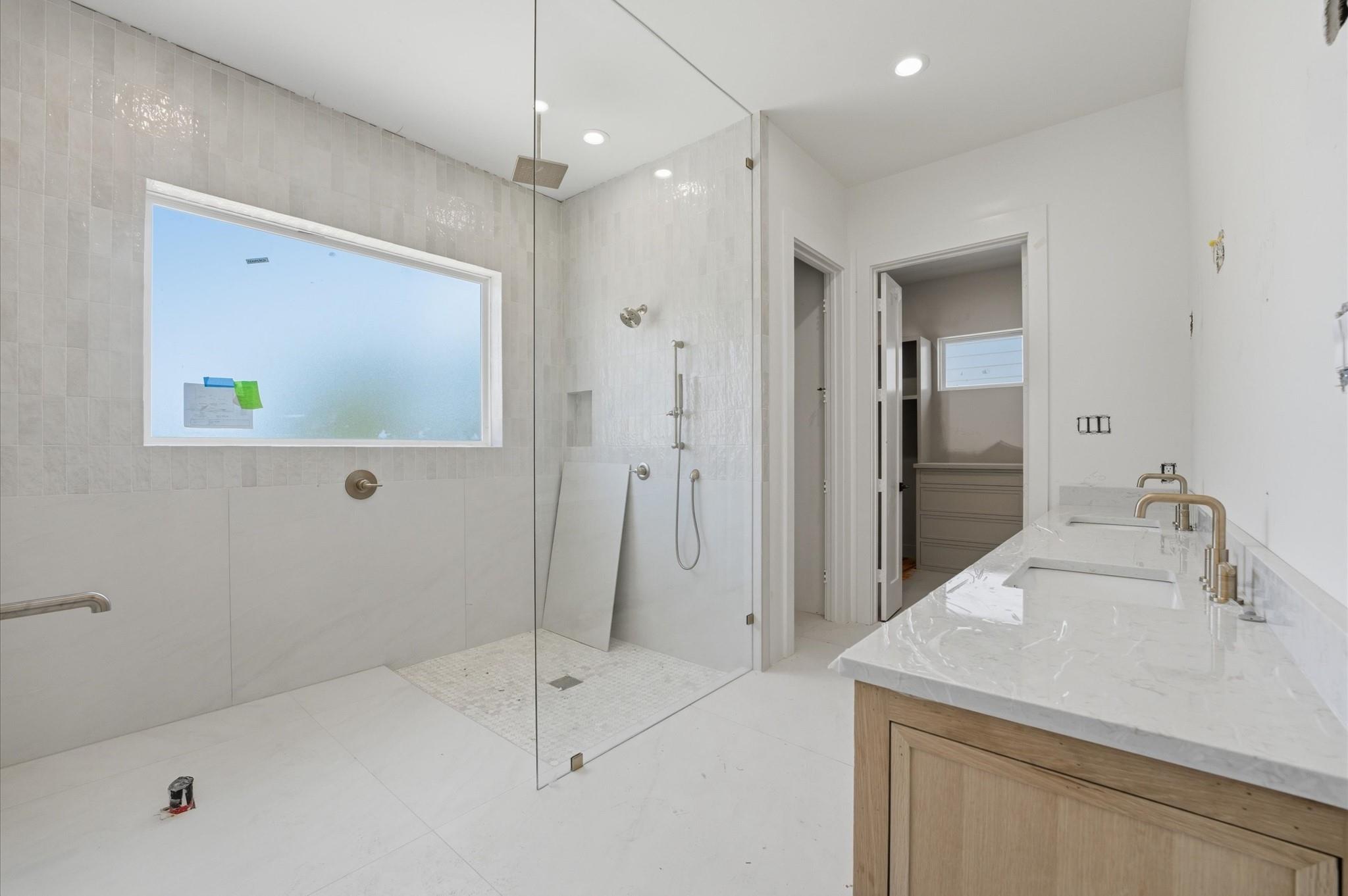 609 E 25th Street