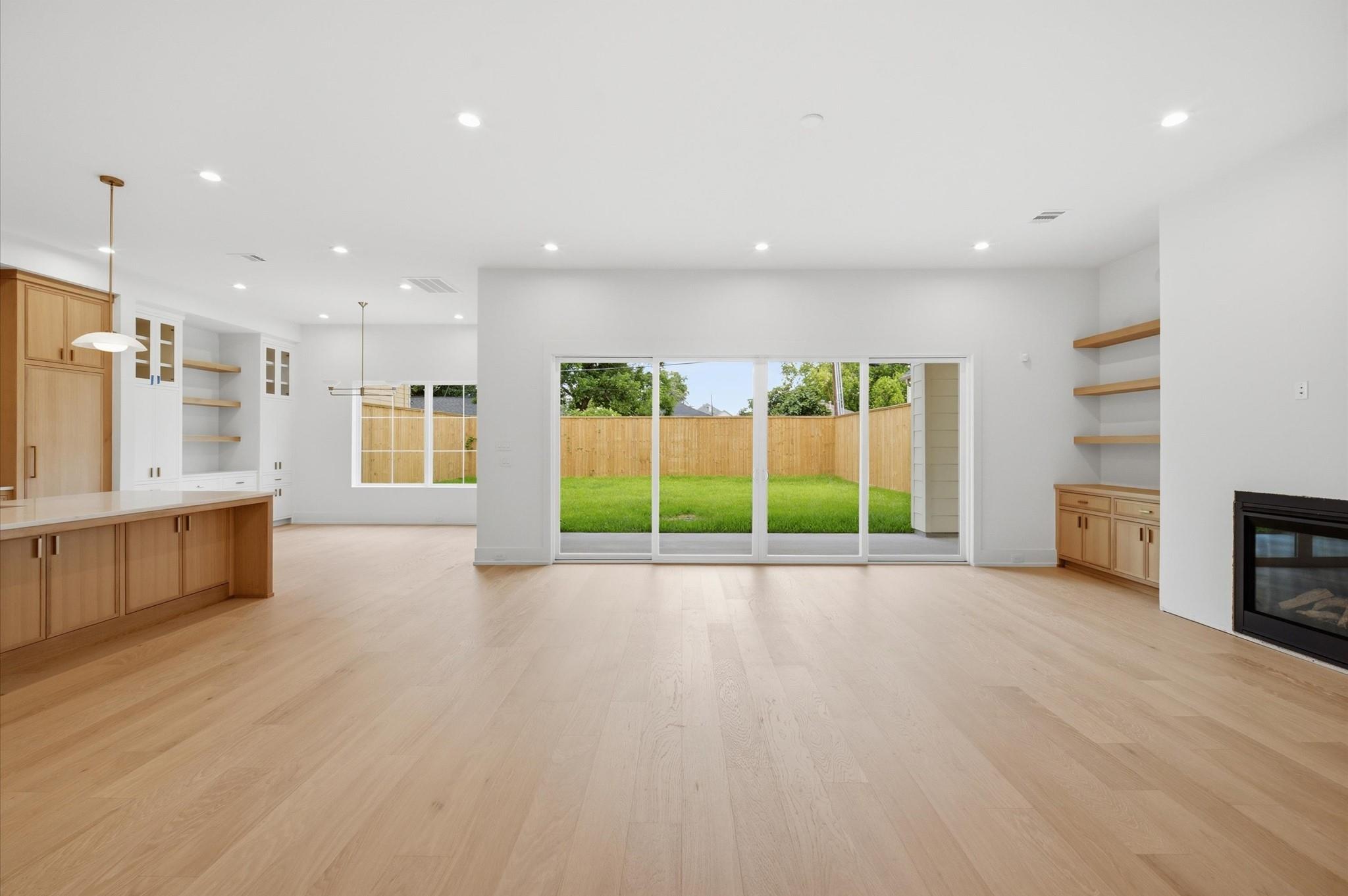 609 E 25th Street