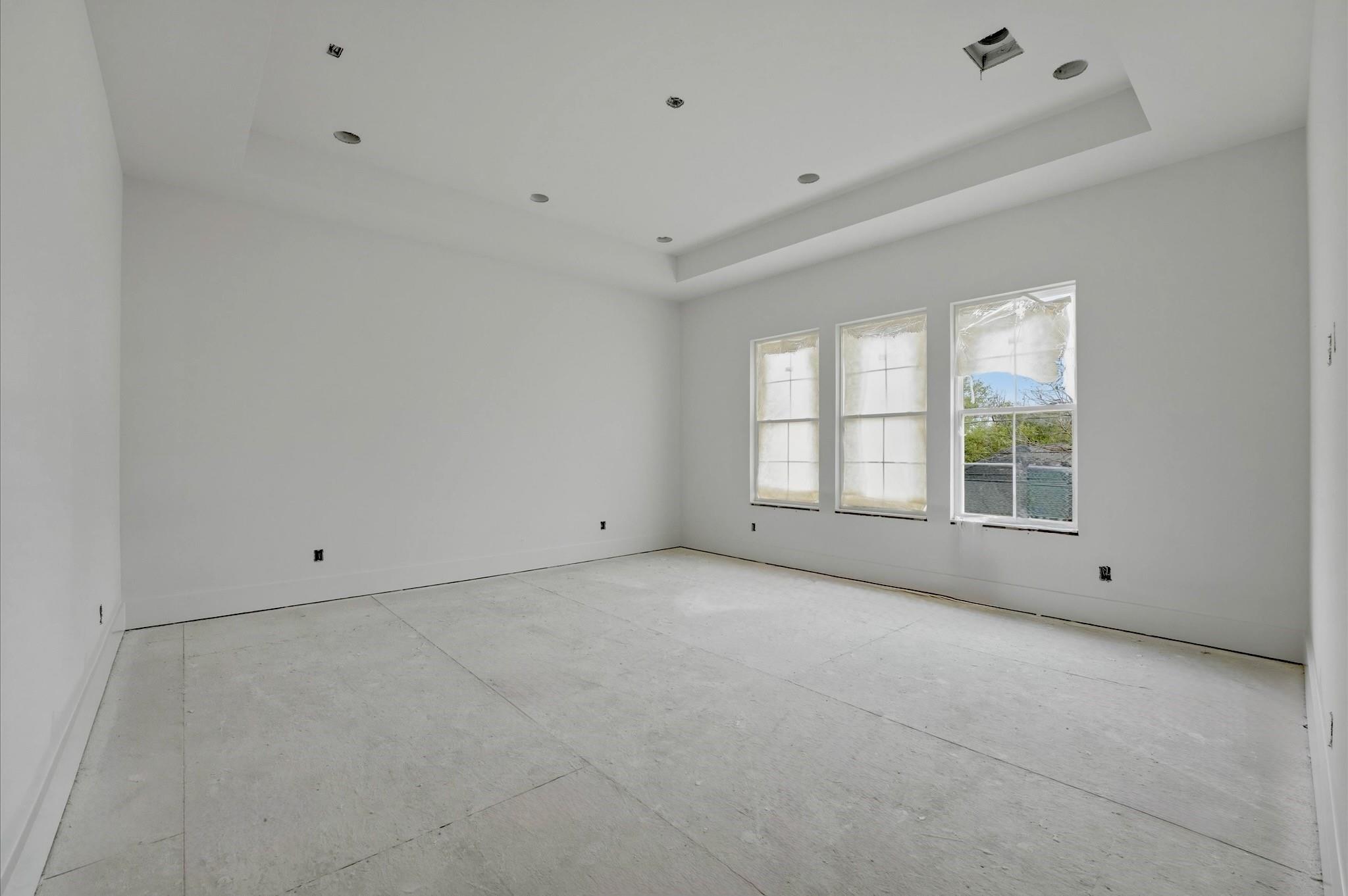 609 E 25th Street