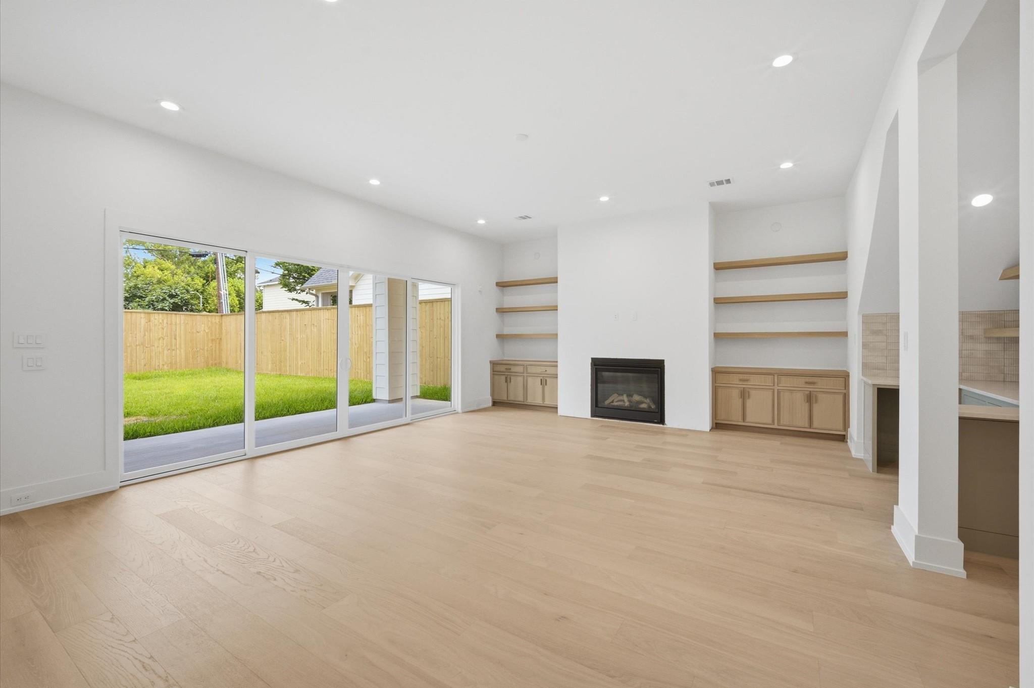 609 E 25th Street