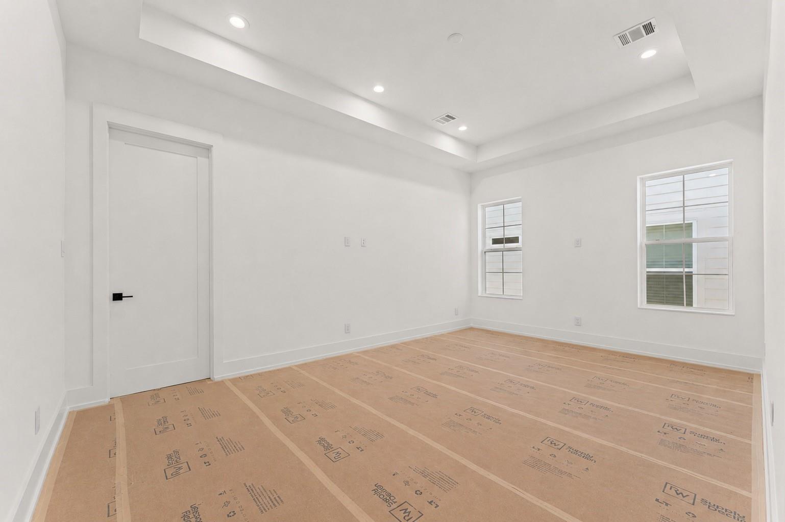 609 E 25th Street