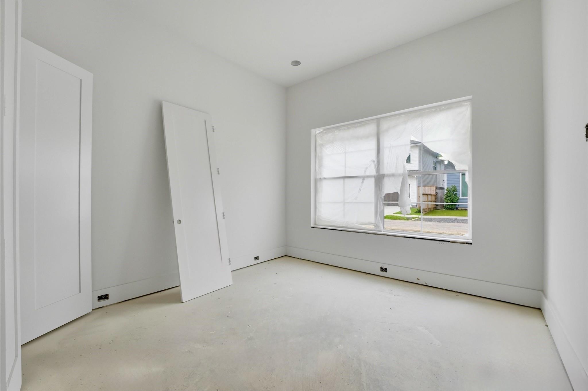 609 E 25th Street