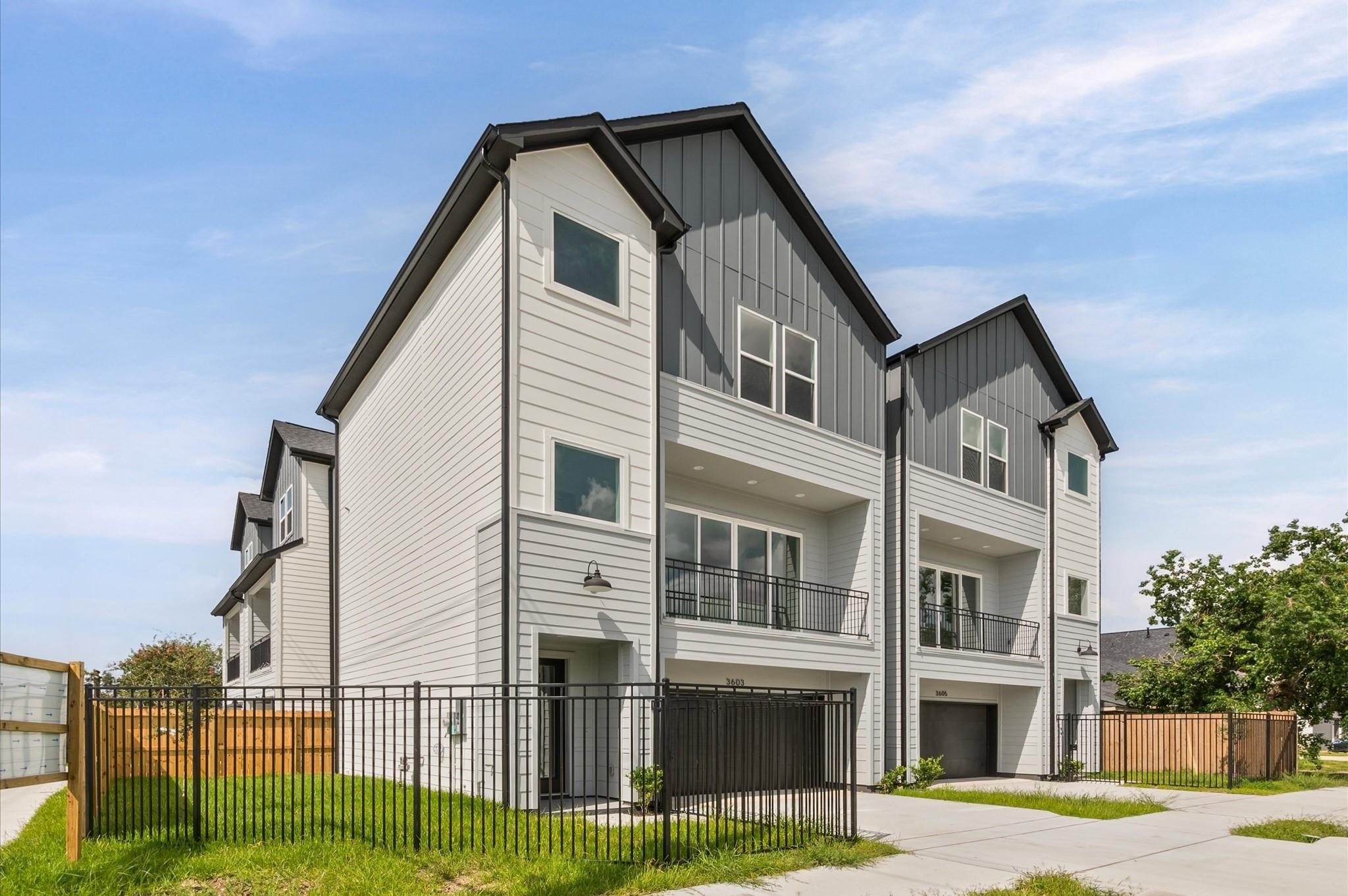 3605 Mt Pleasant Street