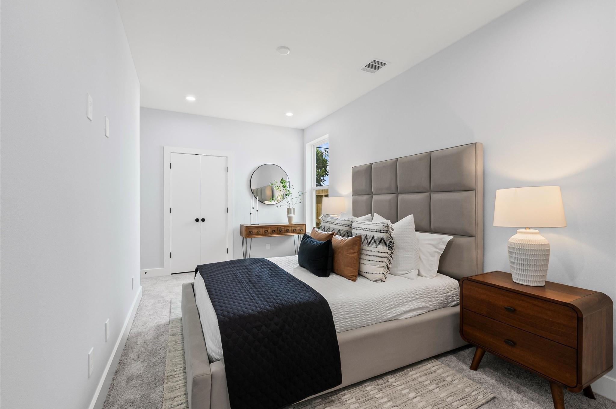 3605 Mt Pleasant Street